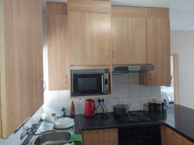 Modern 2 bedroom apartment in a secure complex