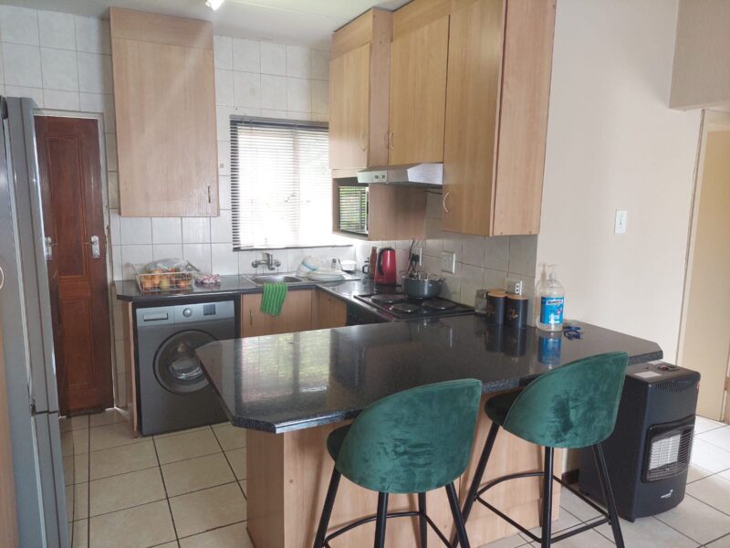 Modern 2 bedroom apartment in a secure complex